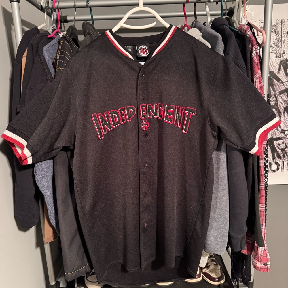 Vintage independent baseball jersey